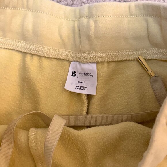 Buffbunny Collection Lounge Set – Cropped Tee + Shorts (Size S, Yellow) - Picture 4 of 6